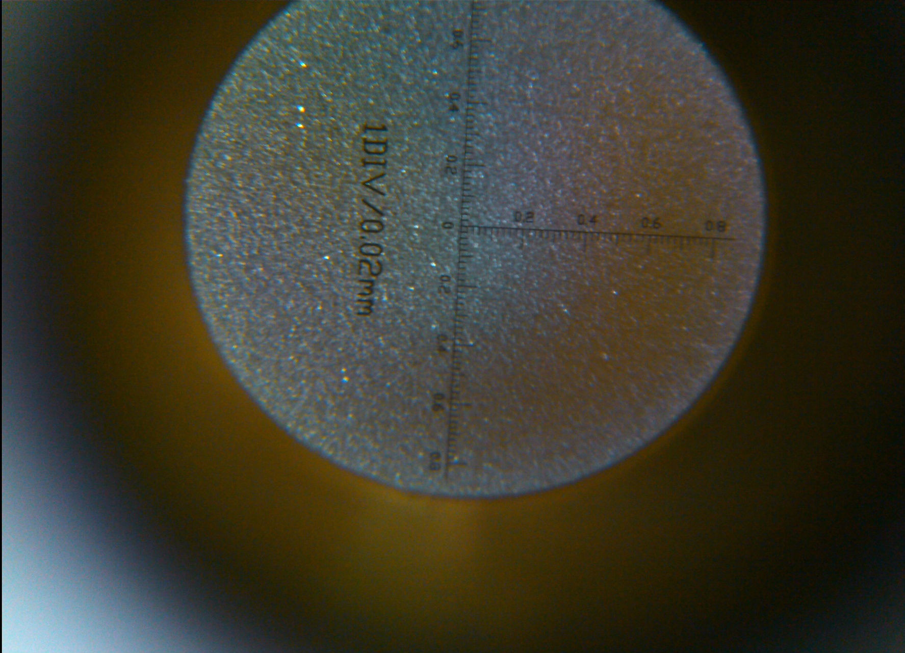 Figure 2. Pearl nickel surface observed with a (x100) magnifying glass
